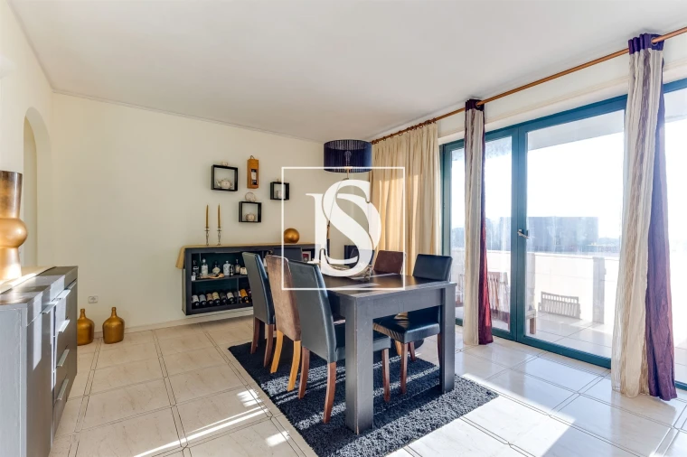 Apartamento T3 para Venda em Mindelo Foto 10