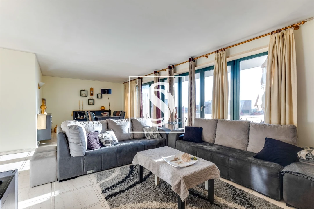 Apartamento T3 para Venda em Mindelo Foto 11