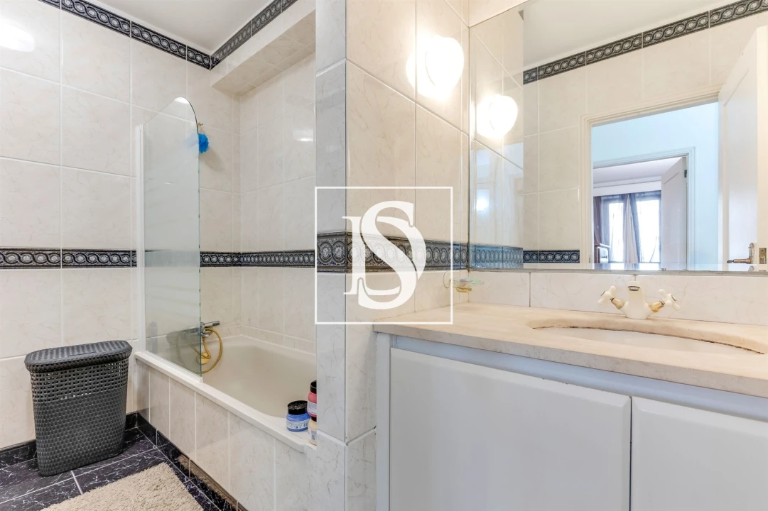 Apartamento T3 para Venda em Mindelo Foto 36