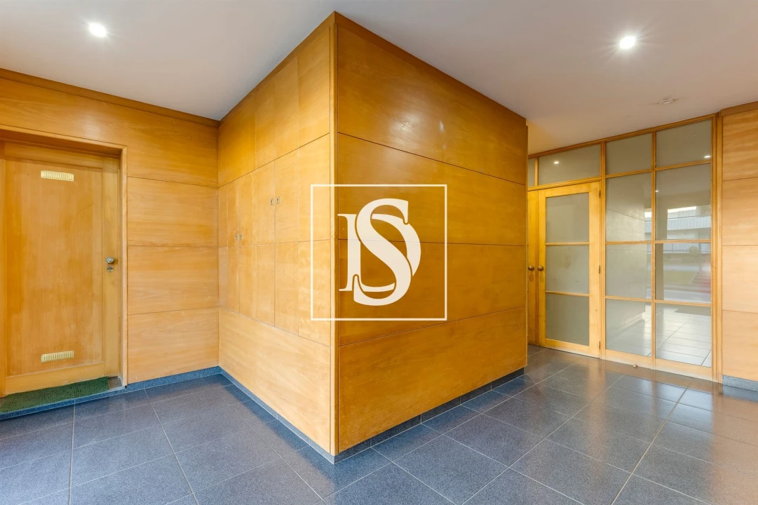 Apartamento T3 para Venda em Mindelo Foto 44