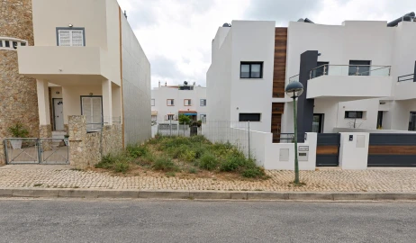 Moradia T3 para Venda em Quelfes
