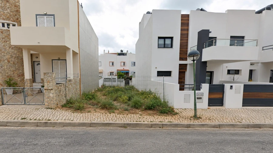 Moradia T3 para Venda em Quelfes