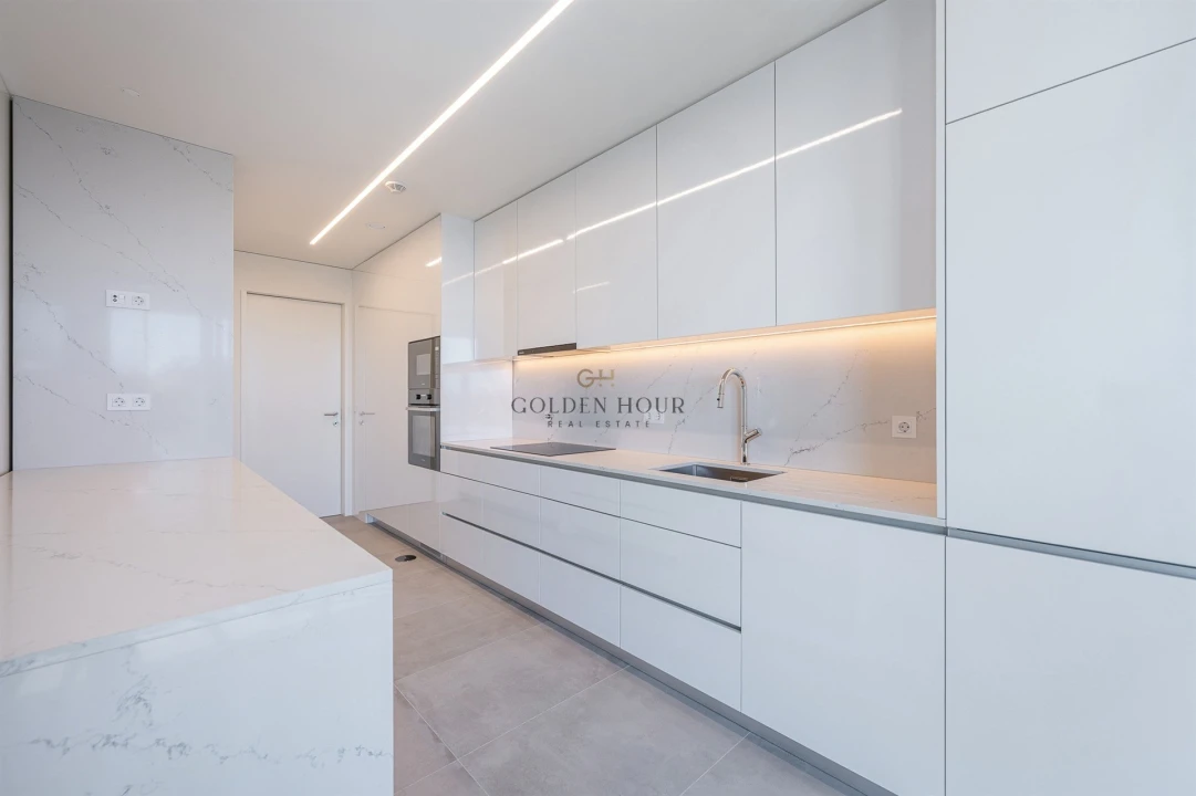 Apartamento T4 para Venda em Canidelo Foto 2