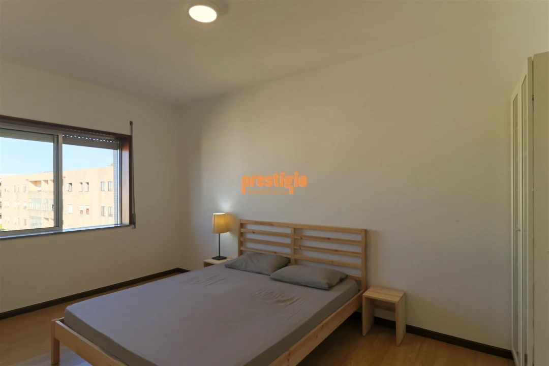 Apartamento T1 para Arrendamento em Braga (Maximinos, Sé e Cividade) Foto 14