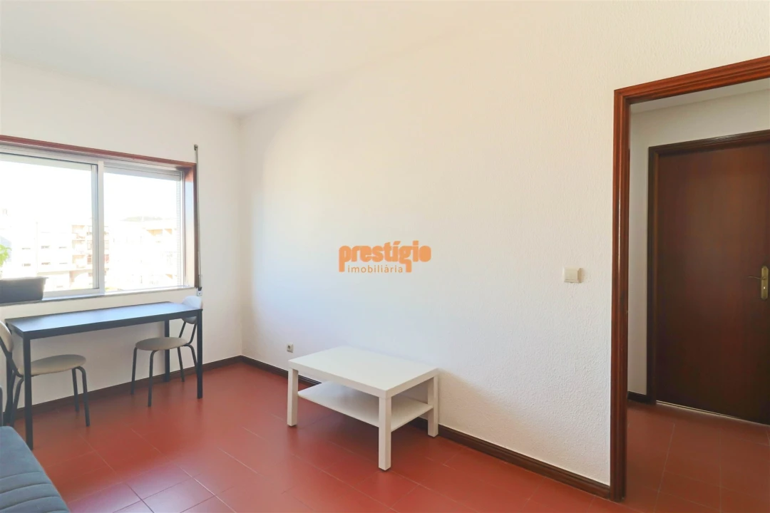 Apartamento T1 para Arrendamento em Braga (Maximinos, Sé e Cividade) Foto 11