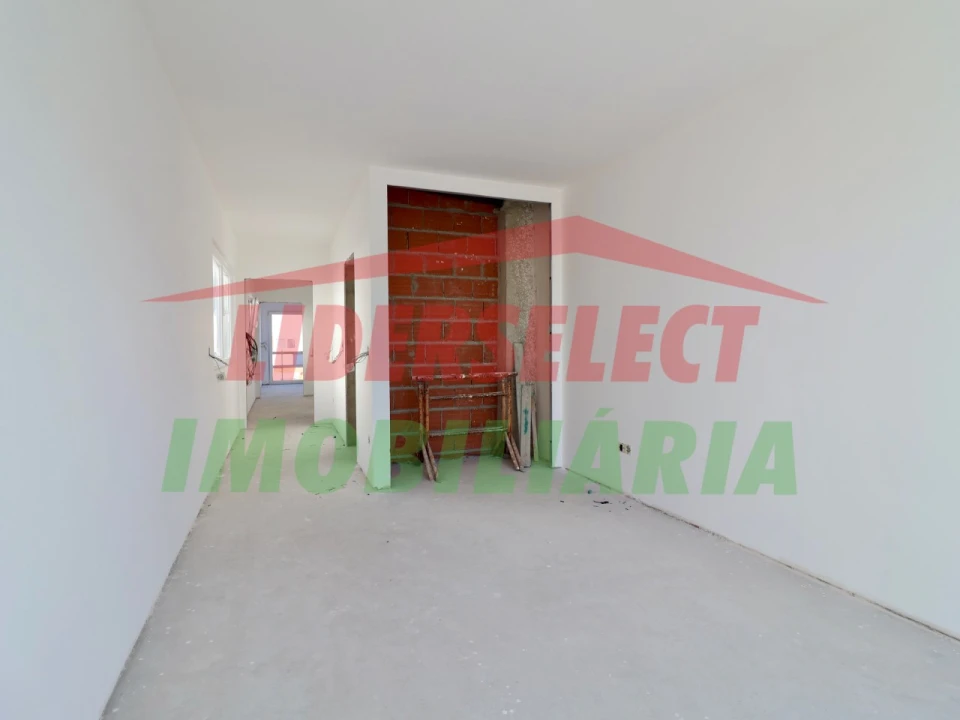Moradia T4 para Venda em Silveira Foto 19