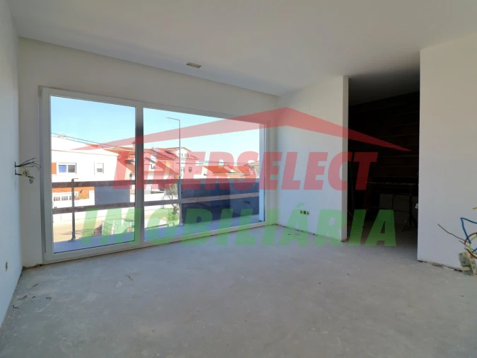 Moradia T4 para Venda em Silveira Foto 12