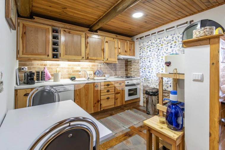 Moradia T1 para Venda em Barco e Coutada Foto 4