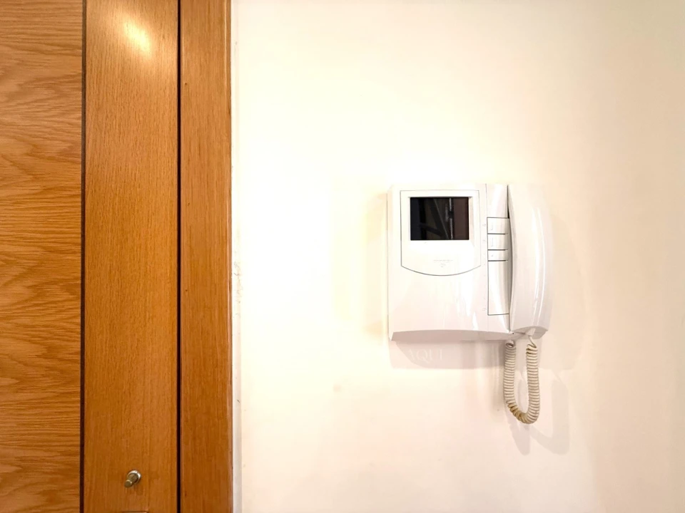 Apartamento T2 para Venda em Quelfes Foto 27