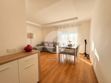 Apartamento T2 para Venda em Quelfes