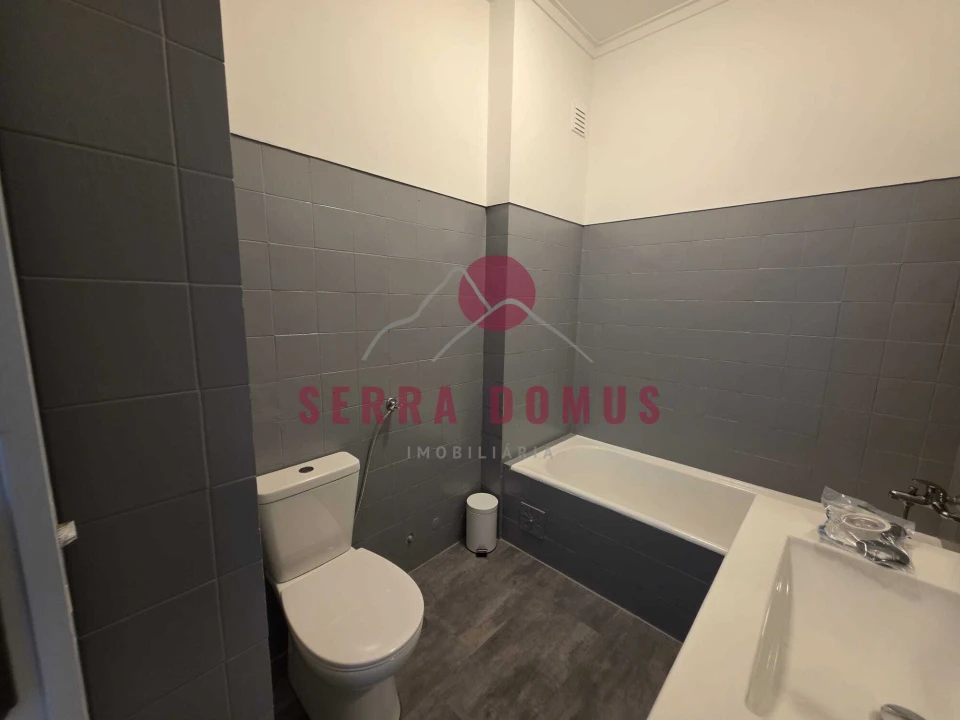 Apartamento T2 para Venda em Algueirão-Mem Martins Foto 7