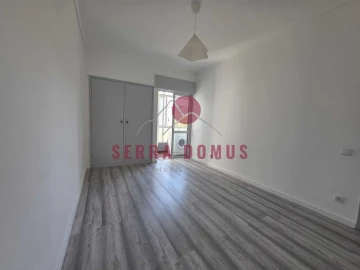 Apartamento T2 para Venda em Algueirão-Mem Martins