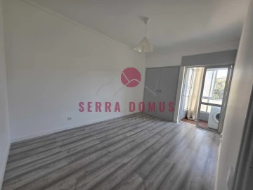 Apartamento T2 para Venda em Algueirão-Mem Martins