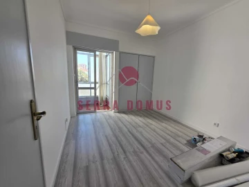 Apartamento T2 para Venda em Algueirão-Mem Martins
