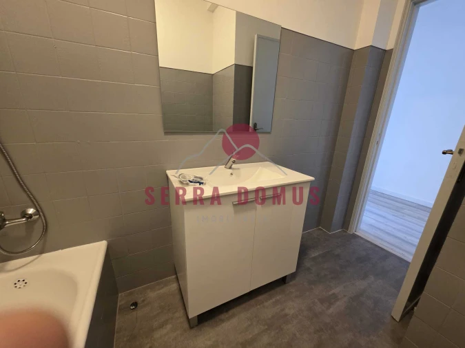 Apartamento T2 para Venda em Algueirão-Mem Martins Foto 8