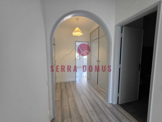 Apartamento T2 para Venda em Algueirão-Mem Martins Foto 9