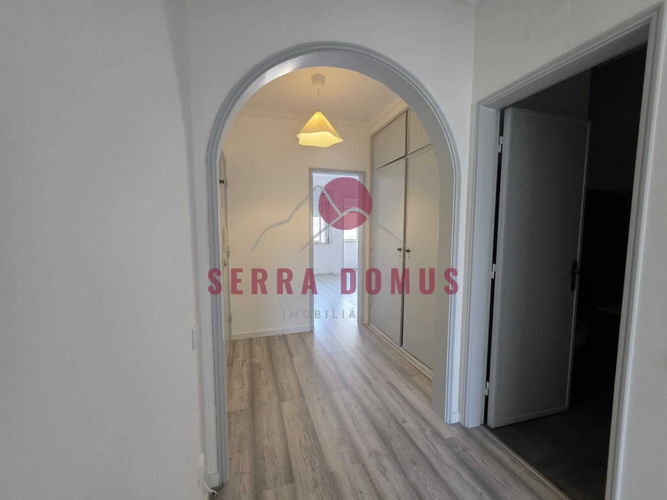 Apartamento T2 para Venda em Algueirão-Mem Martins Foto 9