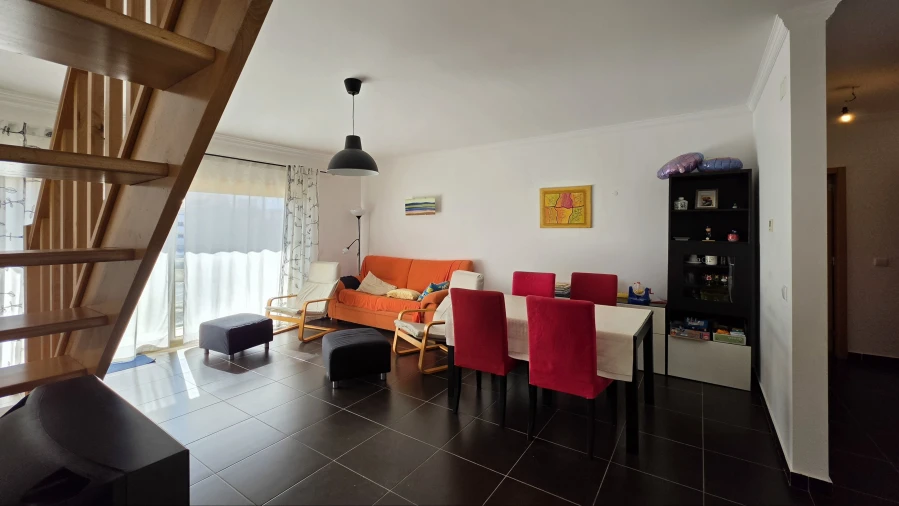 Apartamento T3 para Venda em Atouguia da Baleia Foto 2