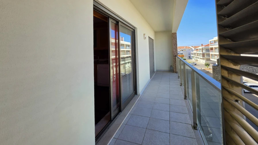 Apartamento T3 para Venda em Atouguia da Baleia Foto 10