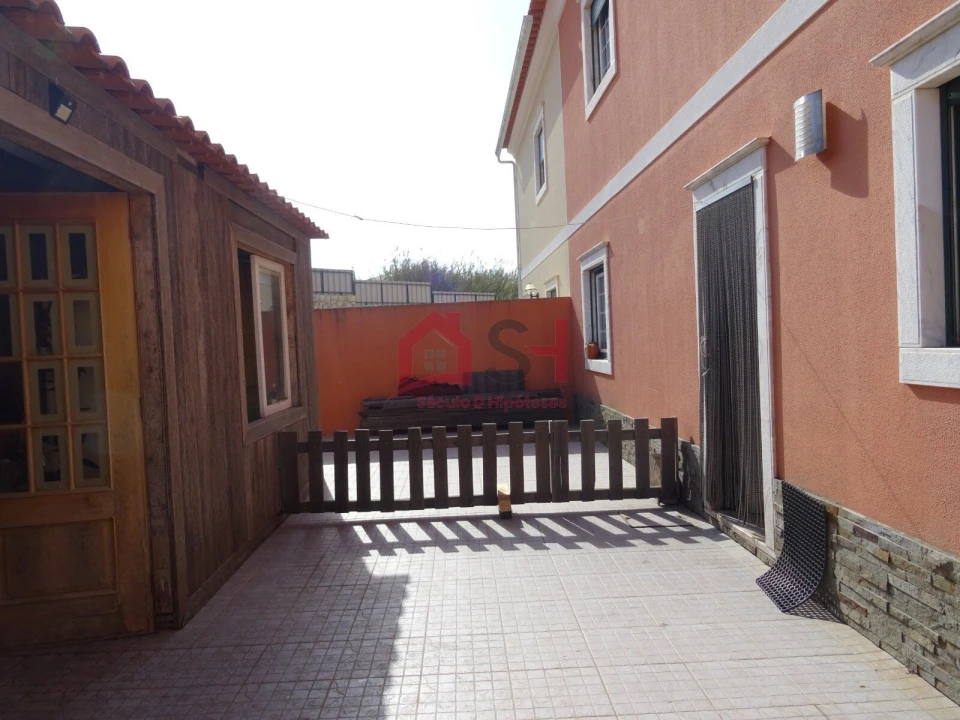 Moradia T3 para Venda em Silveira Foto 7