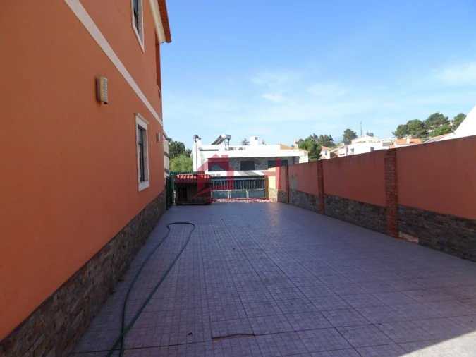Moradia T3 para Venda em Silveira Foto 16