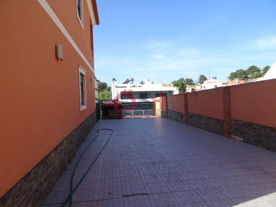 Moradia T3 para Venda em Silveira Foto 16