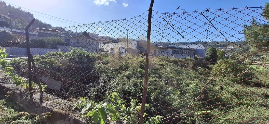 Terreno para Venda em Vilarinho Foto 6