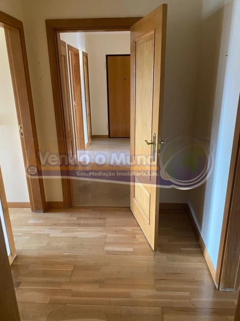 Apartamento T3 para Venda em Samora Correia