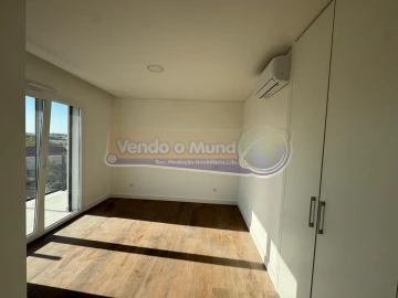 Apartamento T3 para Venda em Benavente