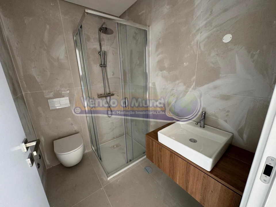 Apartamento T3 para Venda em Benavente Foto 9