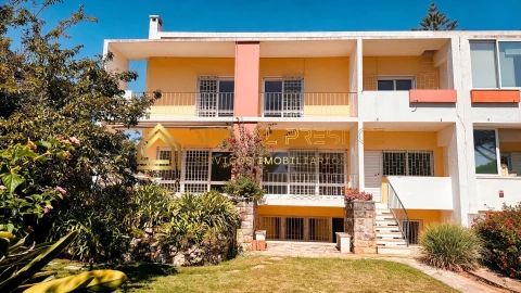Moradia T6 para Venda em Oeiras e São Julião da Barra, Paço de Arcos e Caxias