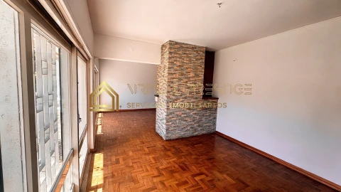 Moradia T6 para Venda em Oeiras e São Julião da Barra, Paço de Arcos e Caxias