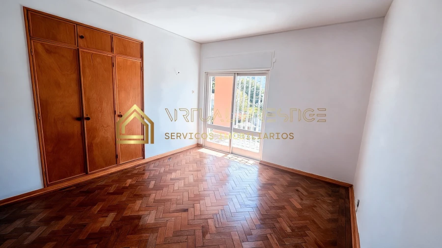 Moradia T6 para Venda em Oeiras e São Julião da Barra, Paço de Arcos e Caxias Foto 16