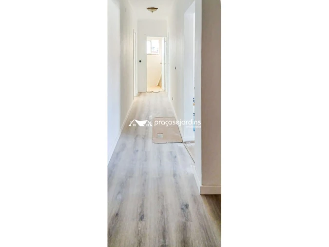 Apartamento T2 para Venda em Marinha Grande Foto 5