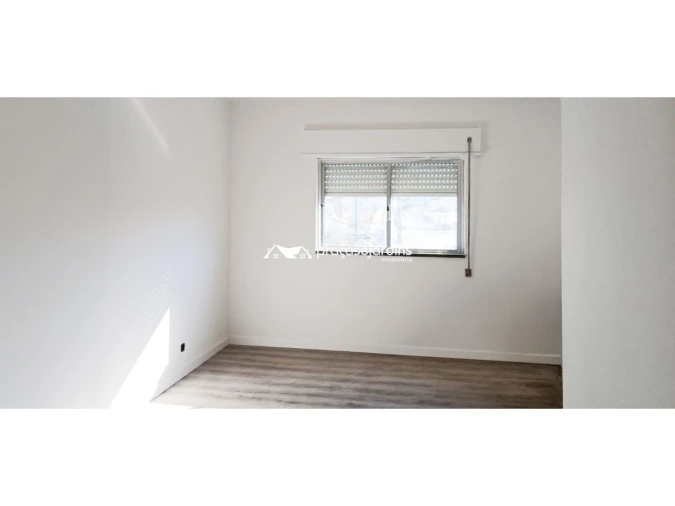 Apartamento T2 para Venda em Marinha Grande Foto 6