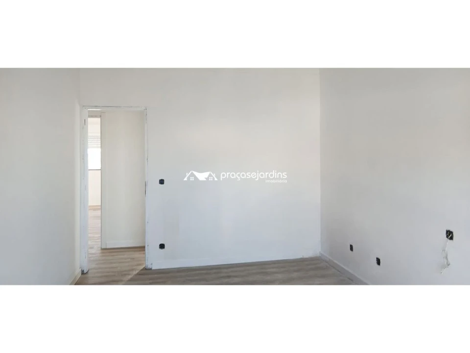 Apartamento T2 para Venda em Marinha Grande Foto 9