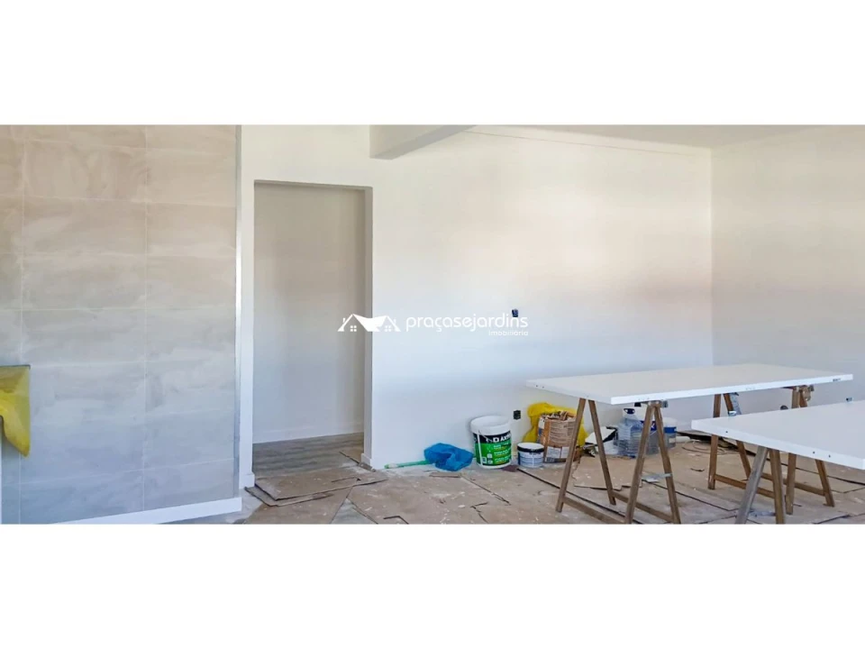 Apartamento T2 para Venda em Marinha Grande Foto 3