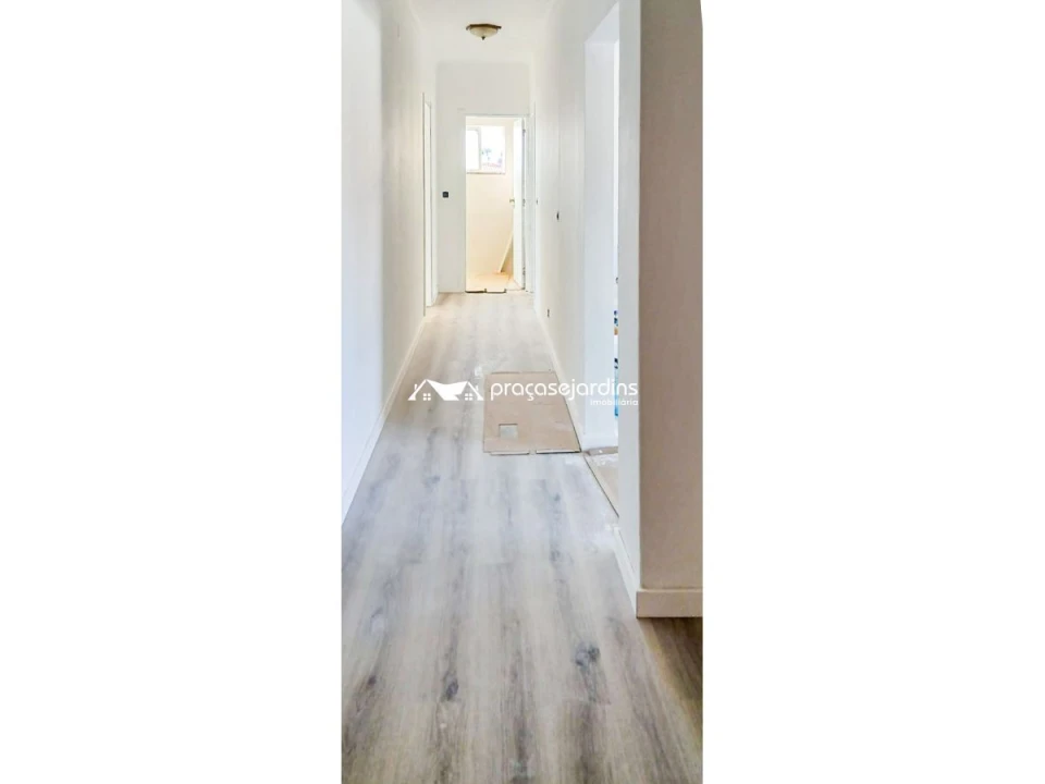 Apartamento T2 para Venda em Marinha Grande Foto 5