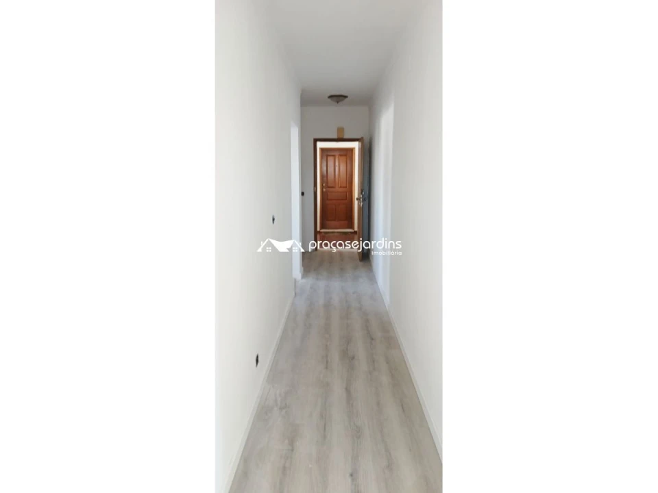 Apartamento T2 para Venda em Marinha Grande Foto 8