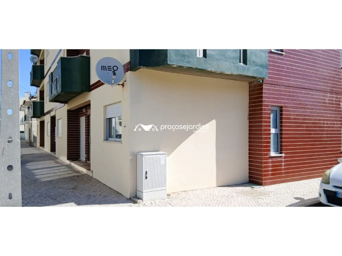 Apartamento T2 para Venda em Coimbrão Foto 2