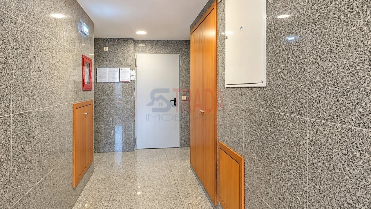 Apartamento T1 para Venda em Gualtar Foto 13