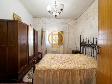 Moradia T2 para Venda em Loule (São Clemente)