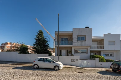 Moradia T3 para Venda em Nogueira, Fraião e Lamaçães
