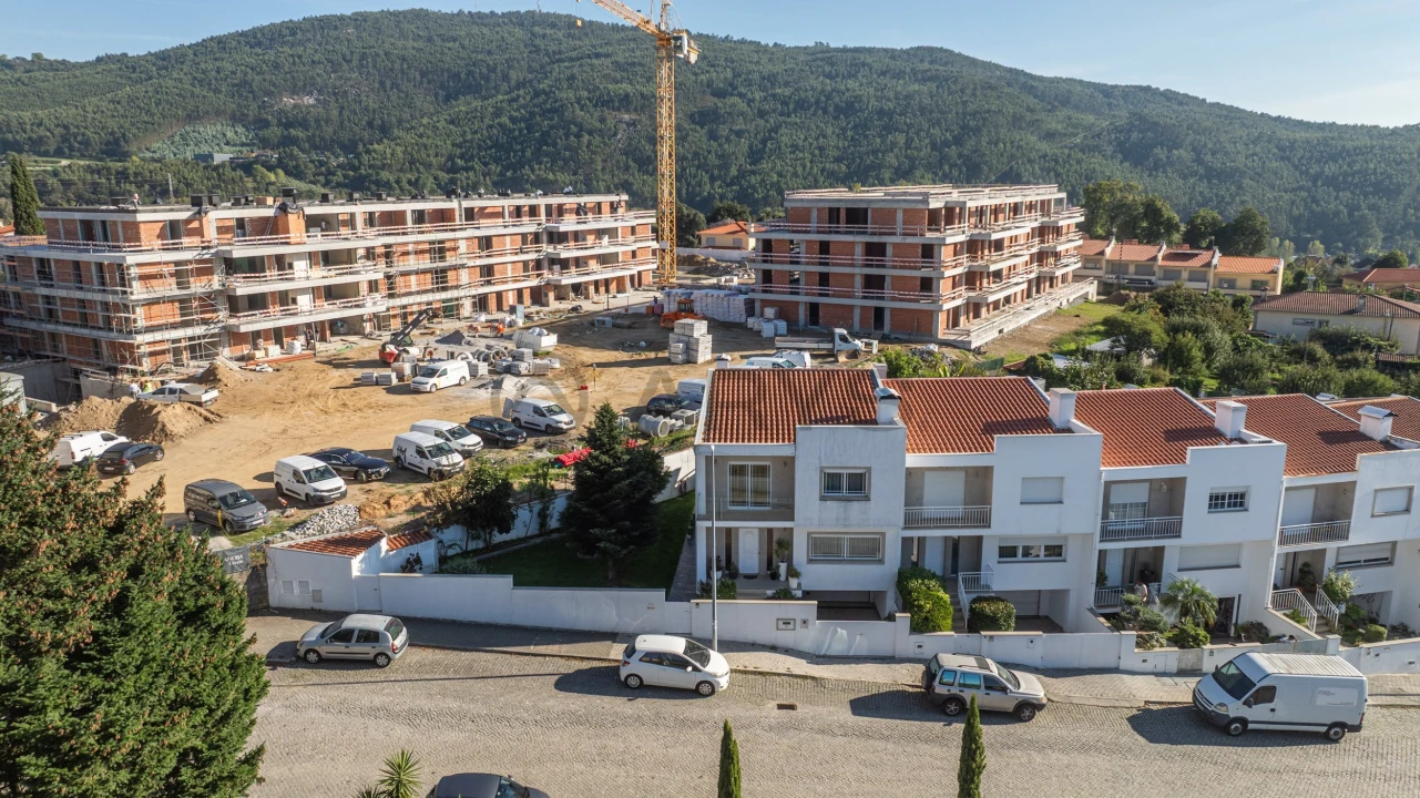 Moradia T3 para Venda em Nogueira, Fraião e Lamaçães Foto 2