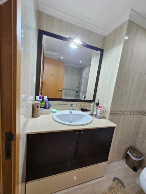 Apartamento T2 para Venda em Vila Nova de Famalicão e Calendário
