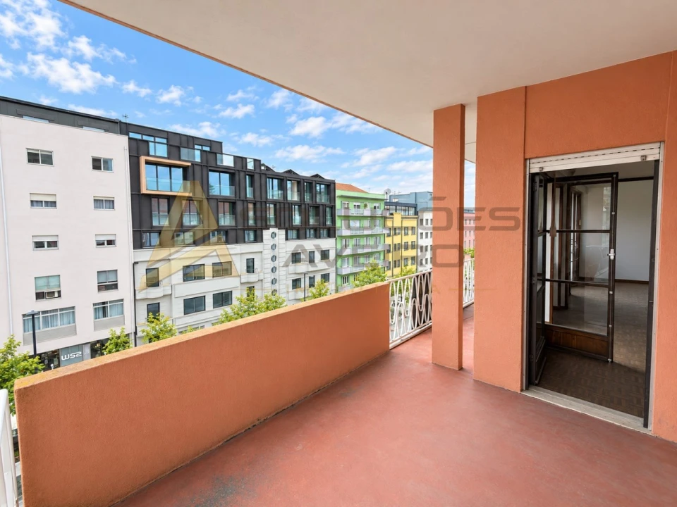 Apartamento T3 para Venda em Glória e Vera Cruz Foto 6