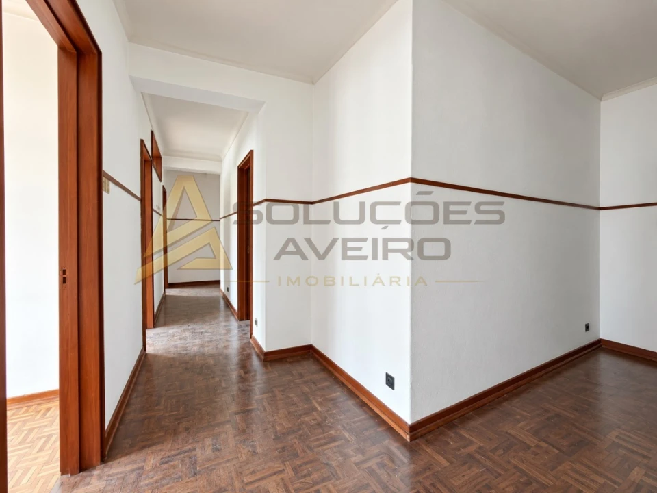 Apartamento T3 para Venda em Glória e Vera Cruz Foto 15