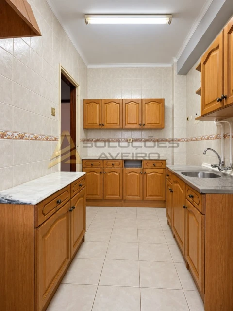 Apartamento T3 para Venda em Glória e Vera Cruz