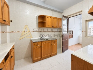 Apartamento T3 para Venda em Glória e Vera Cruz