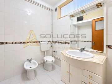 Apartamento T3 para Venda em Glória e Vera Cruz